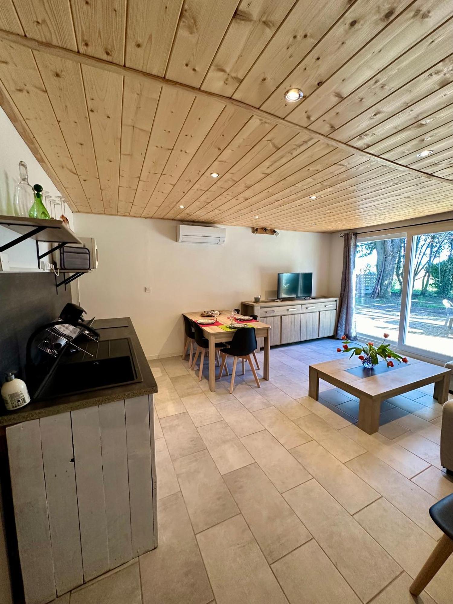Holiday home Le Des Poiriers