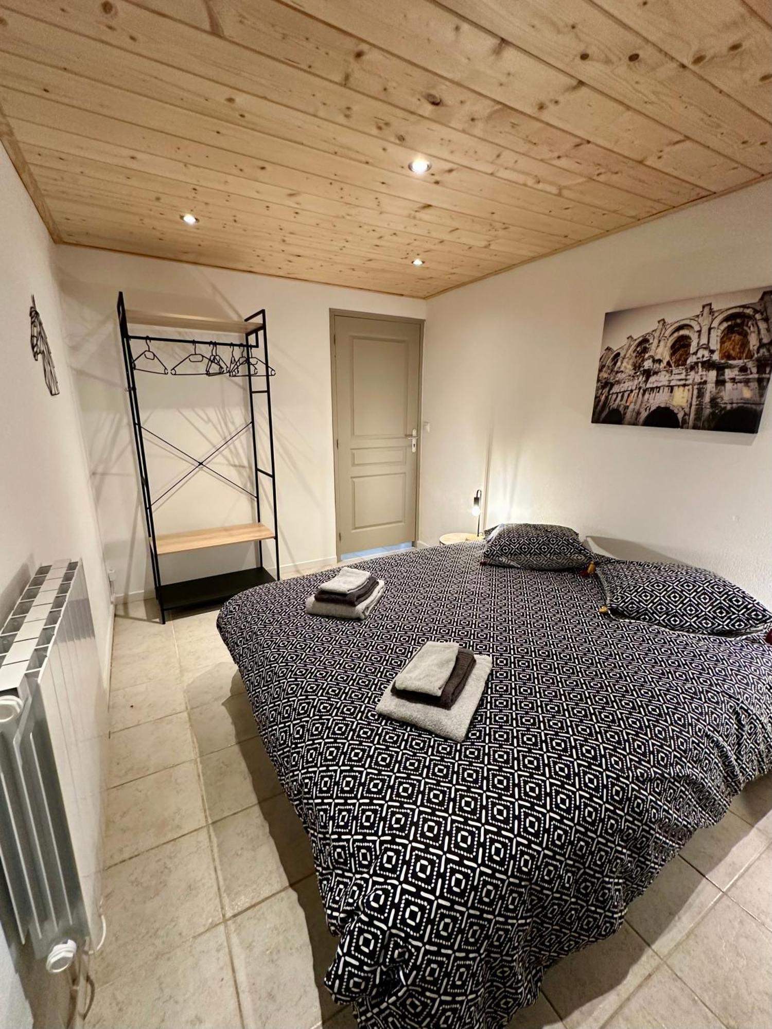 Holiday home Le Des Poiriers Uzes
